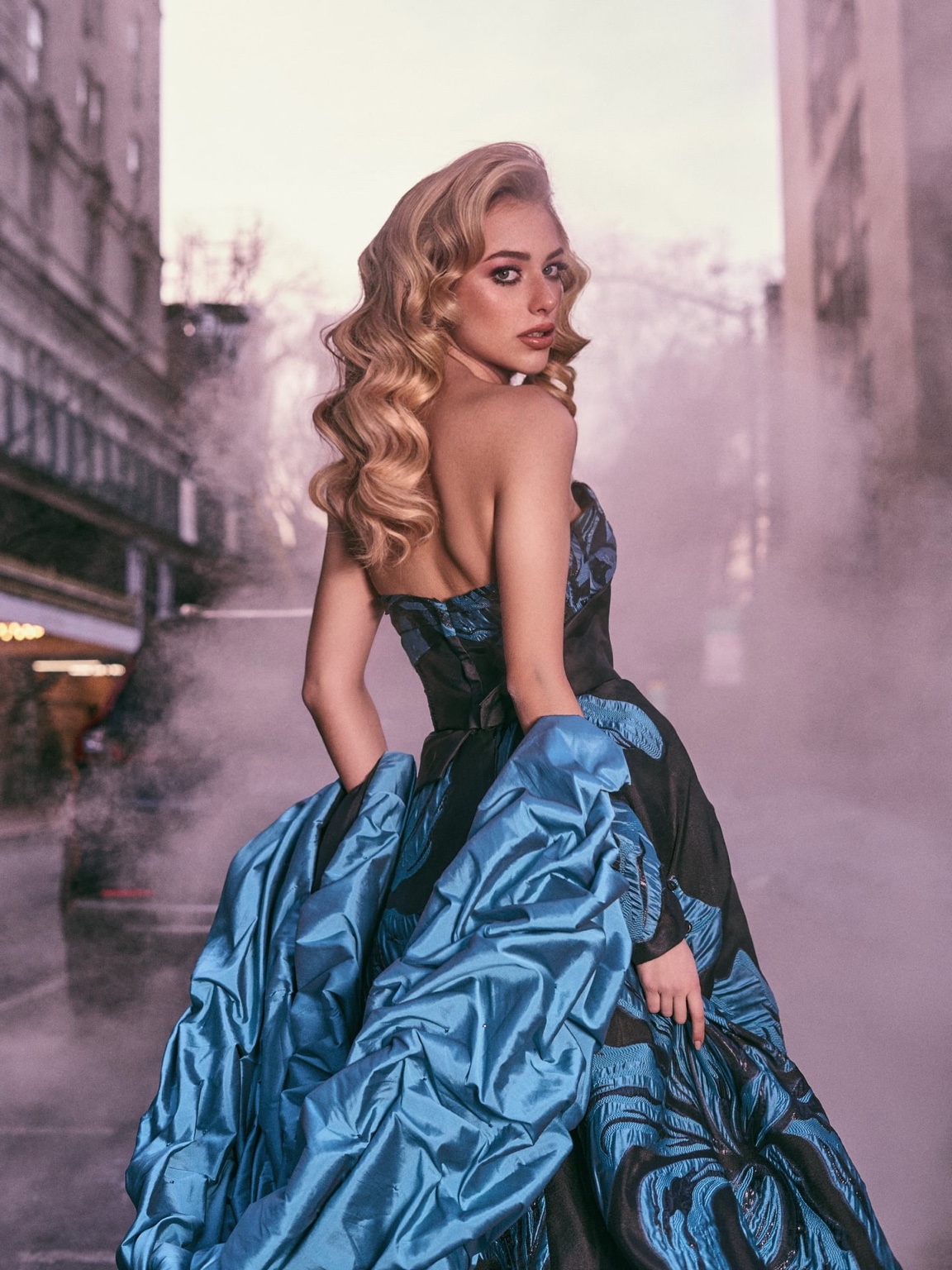Back and side view of the Hollywood waves created for Valeria Di Martino, Miss International Venezuela 2026